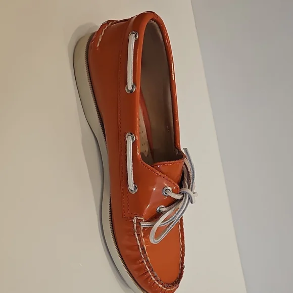 Sperry Orange Coral Patent Leather Top Sider Loafers with White Laces Size 7 1/2 - Picture 9 of 9